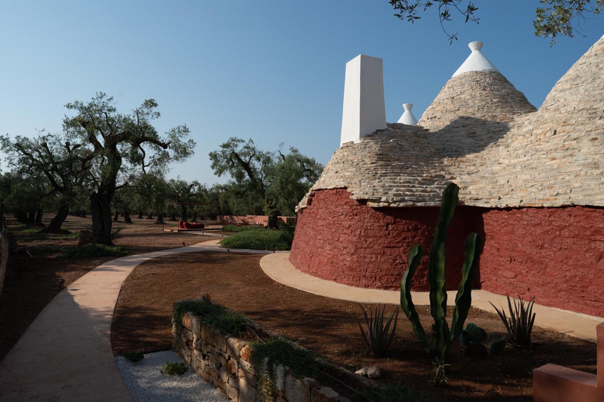 Ozio - Il Trullo Rosso Panzió Fasano Kültér fotó