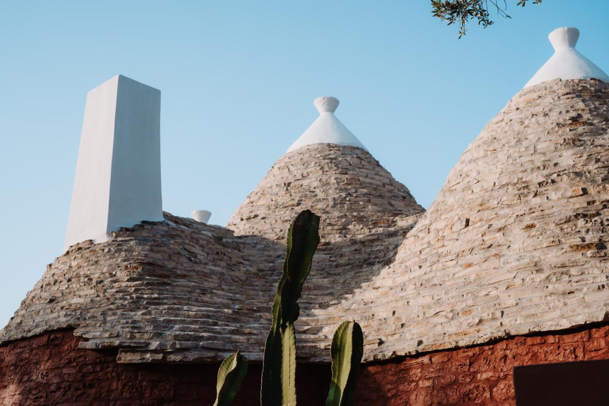 Ozio - Il Trullo Rosso Panzió Fasano Kültér fotó