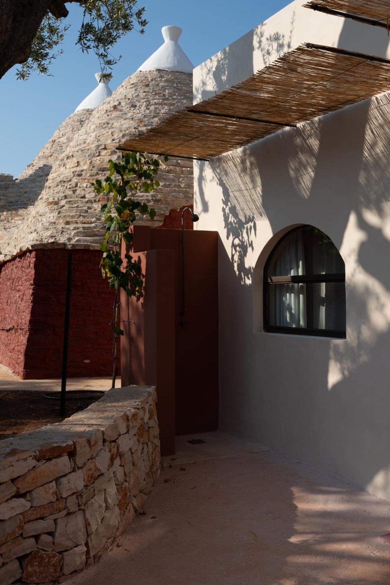 Ozio - Il Trullo Rosso Panzió Fasano Kültér fotó