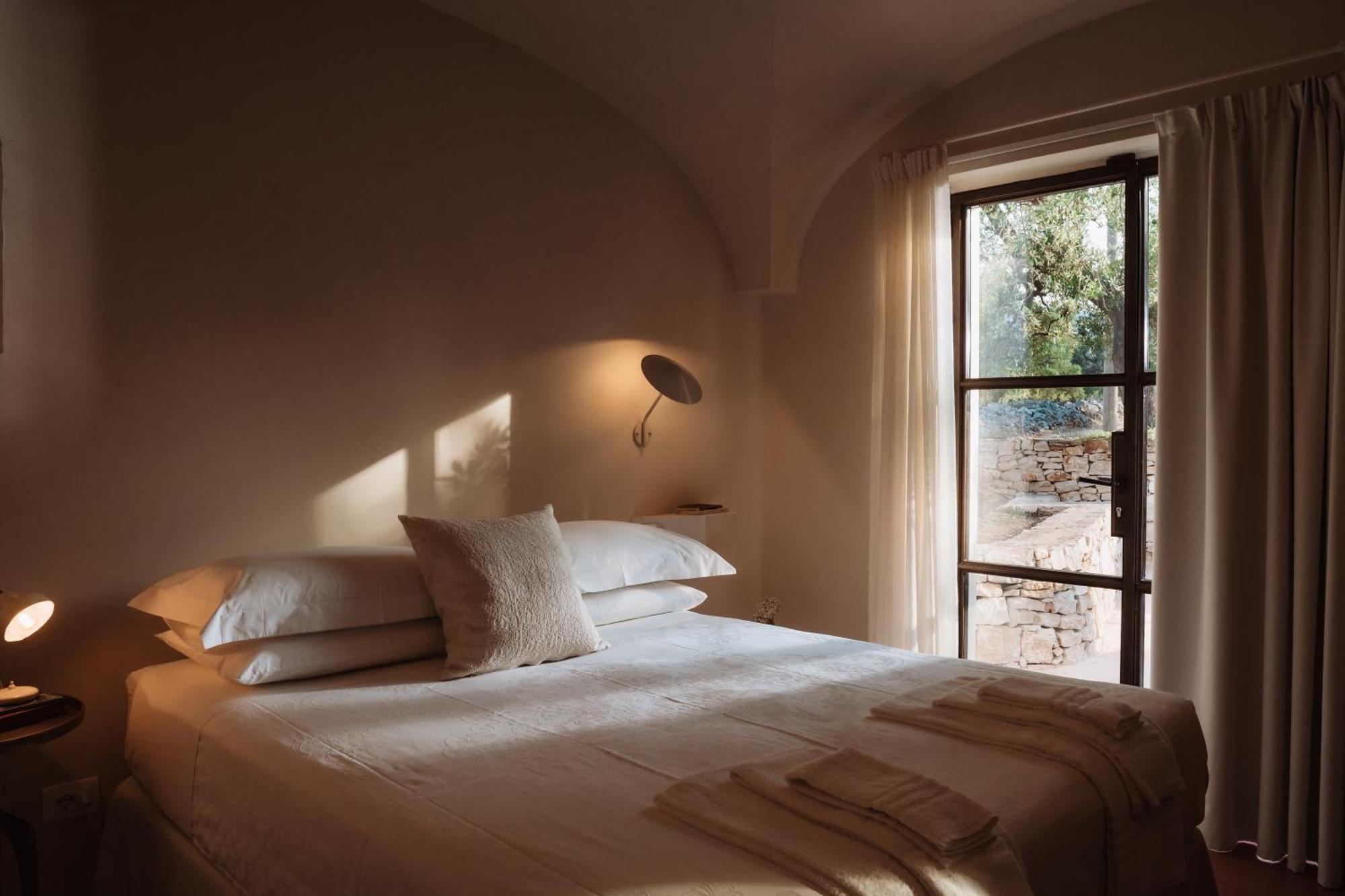 Ozio - Il Trullo Rosso Panzió Fasano Kültér fotó