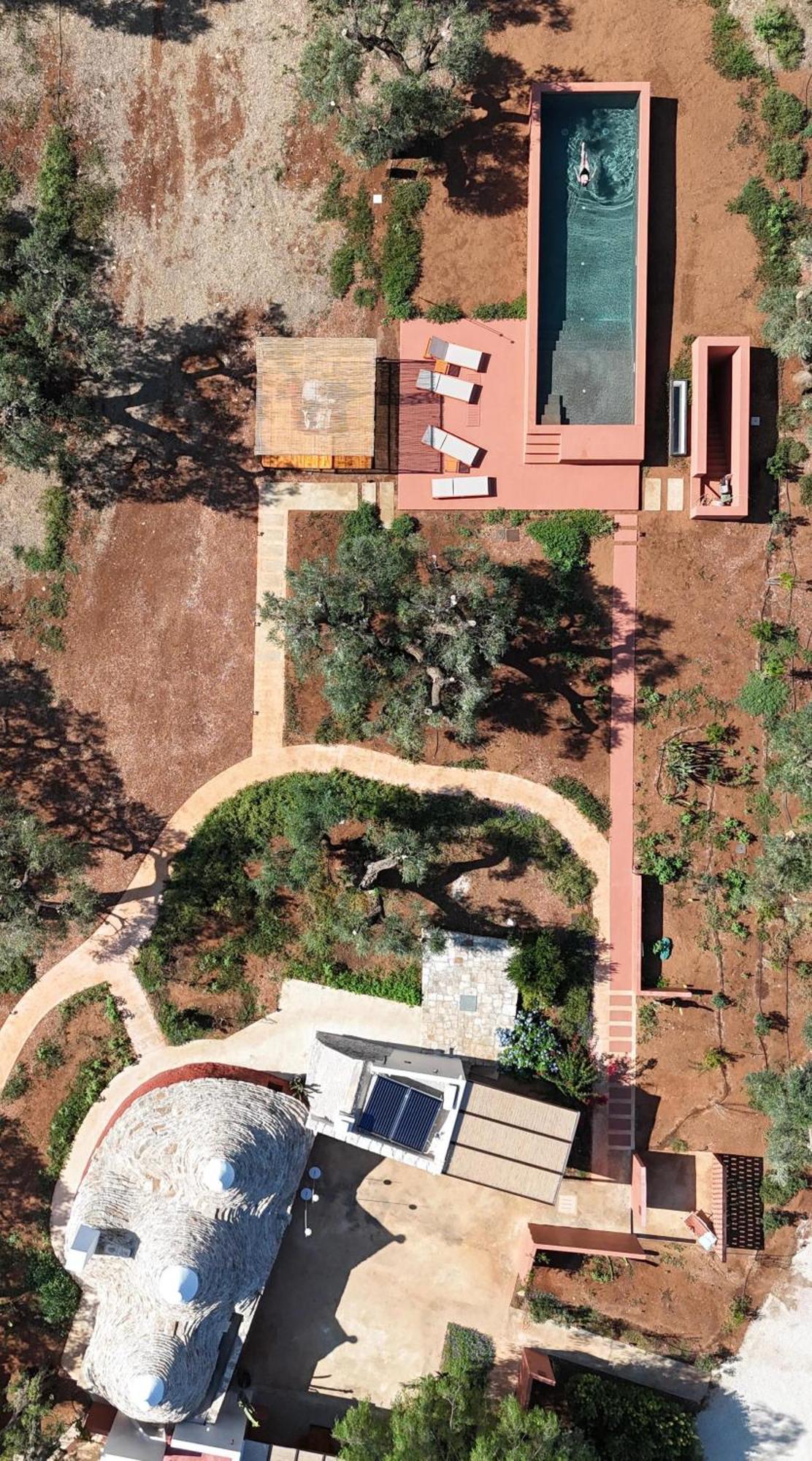 Ozio - Il Trullo Rosso Panzió Fasano Kültér fotó